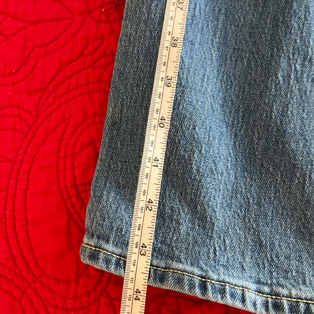 Old Navy jeans. Wow mid rise boyfriend jeans 18 - Picture 7 of 7